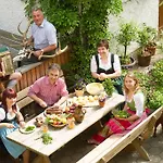 Farm stay Bauer & Wirt Langthaler *